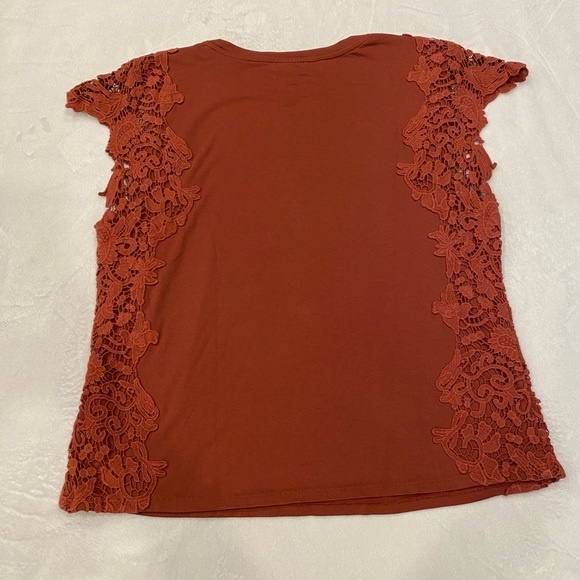 Express Lace Cap Sleeve Top - Picture 10 of 10